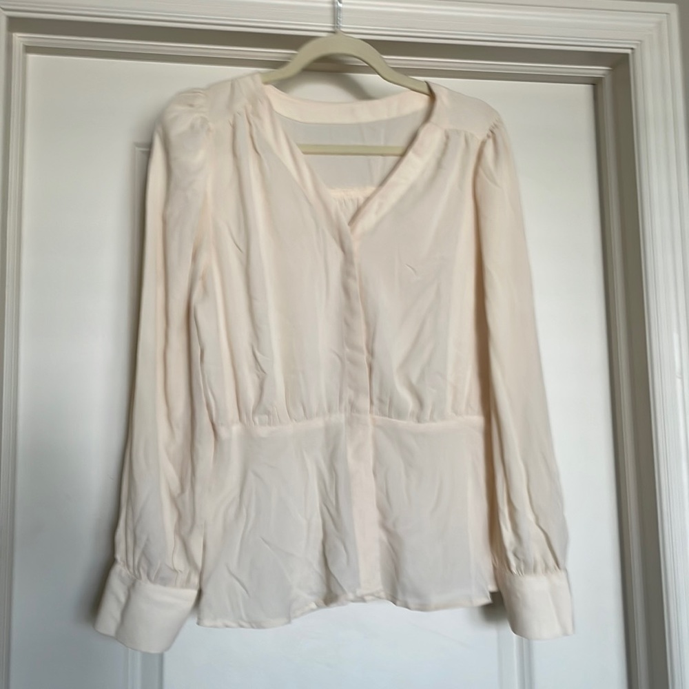 Neutral button blouse